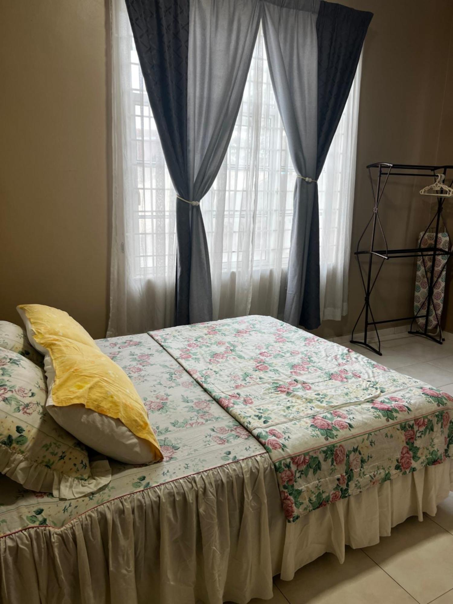 Homestay Melaka Executive Экстерьер фото